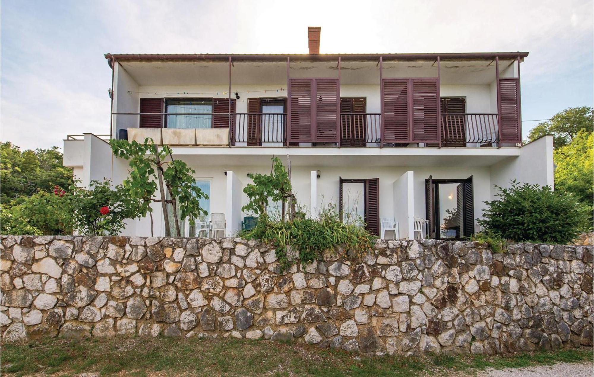 Lovely Apartment In Brsec With House Sea View Екстериор снимка